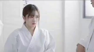 祼体艺术真空勾引上门水管工，对白太淫荡不堪入耳【完整版66分钟已上传到简阶】